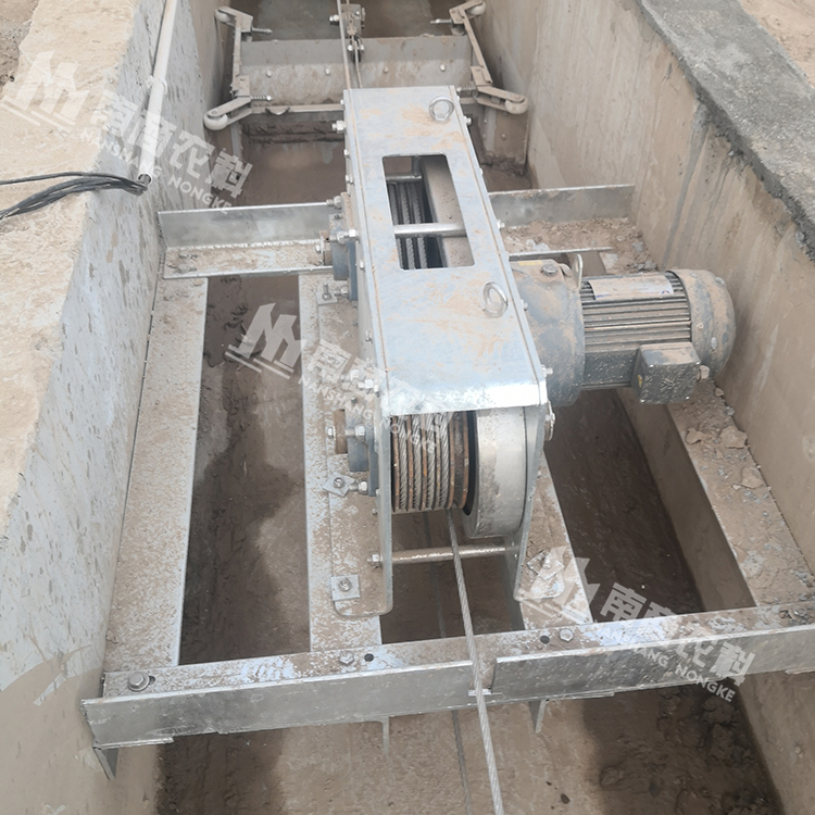 養(yǎng)豬場刮糞機(jī)